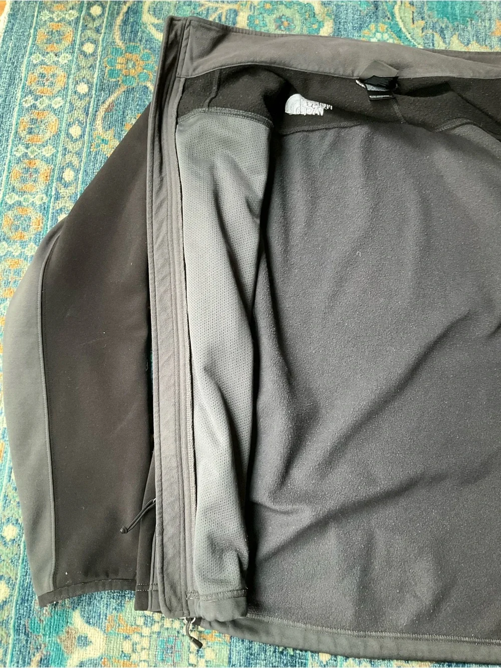 The North Face Men’s Two-Tone Gray Softshell Jacket Size Medium